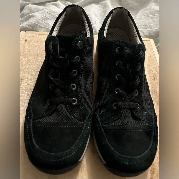DANSKO Shoes Women Harmony Gray Suede Lace Up Sneakers Comfort Nurse Size 41 - Picture 2 of 8